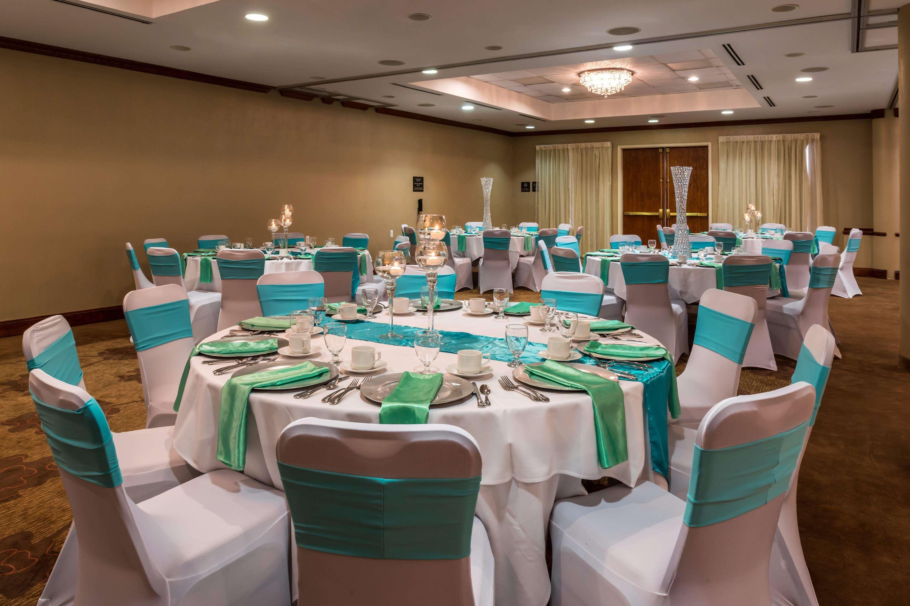 Hilton Garden Inn Detroit Саутфилд Экстерьер фото