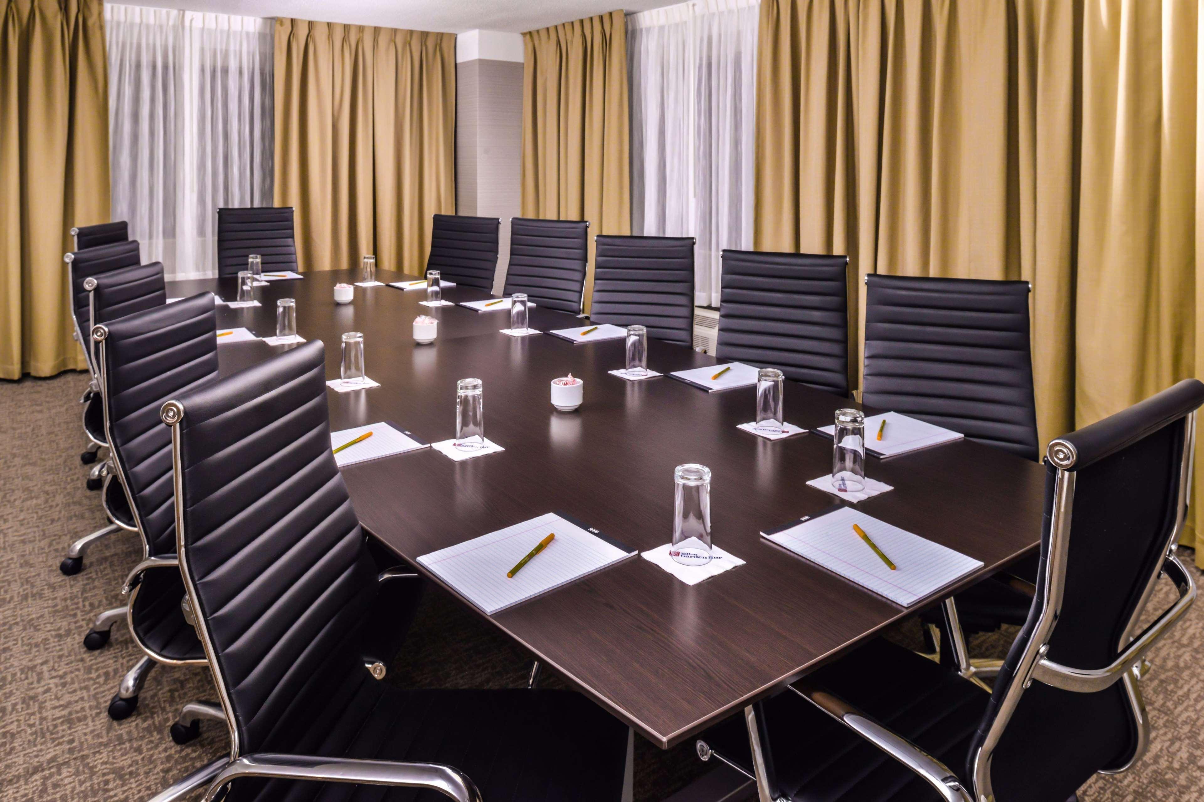 Hilton Garden Inn Detroit Саутфилд Экстерьер фото
