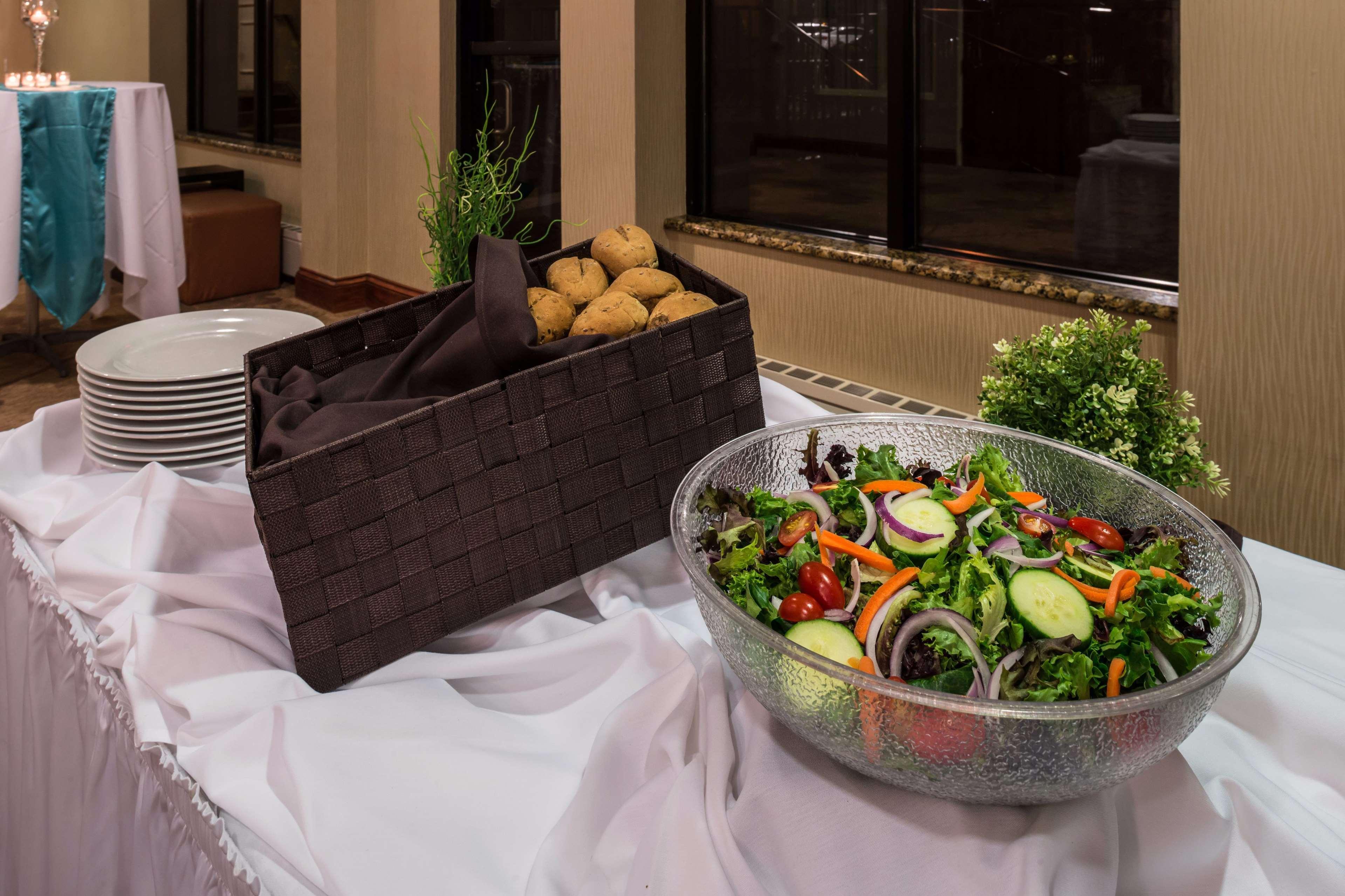 Hilton Garden Inn Detroit Саутфилд Экстерьер фото