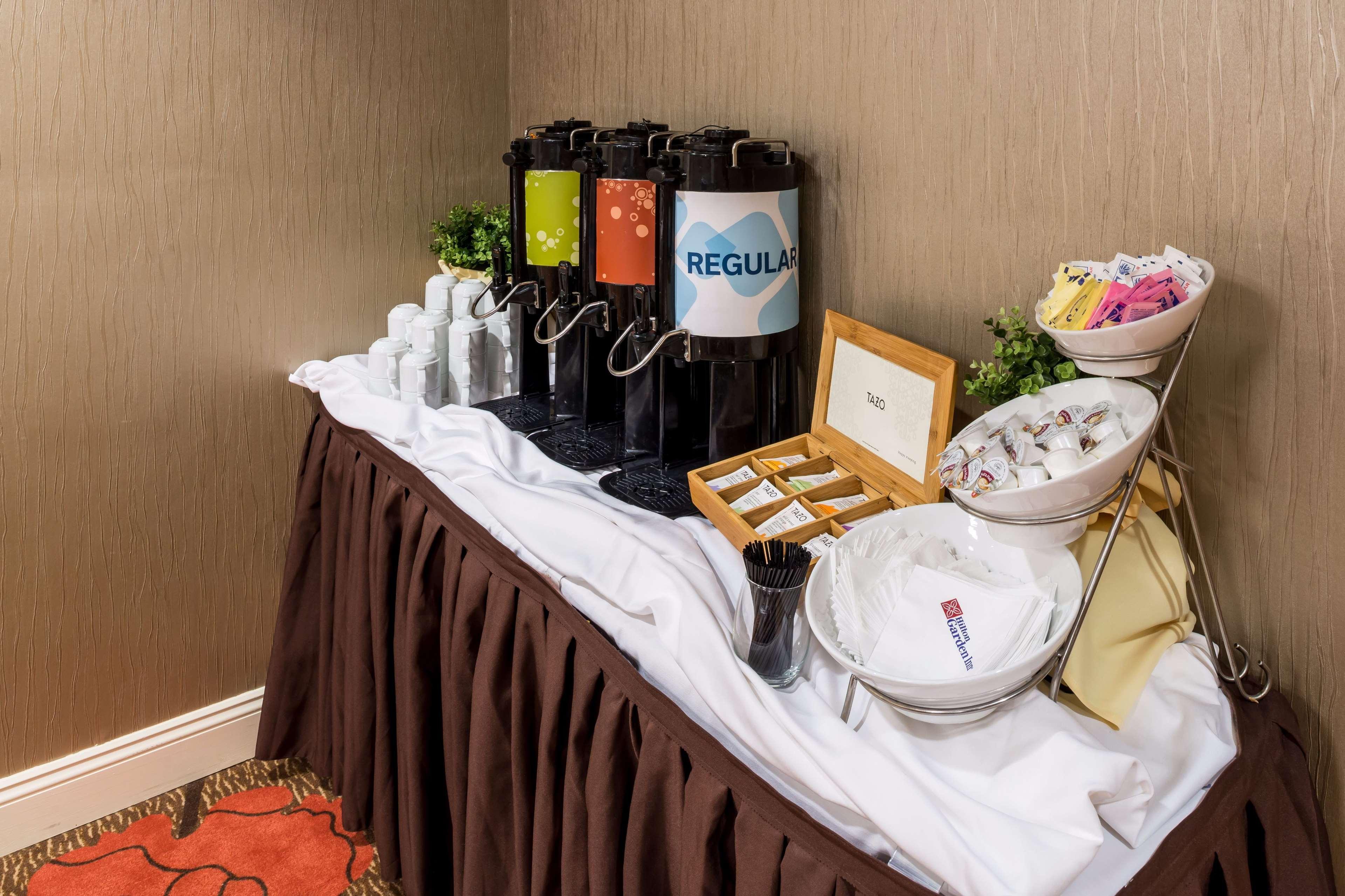 Hilton Garden Inn Detroit Саутфилд Экстерьер фото