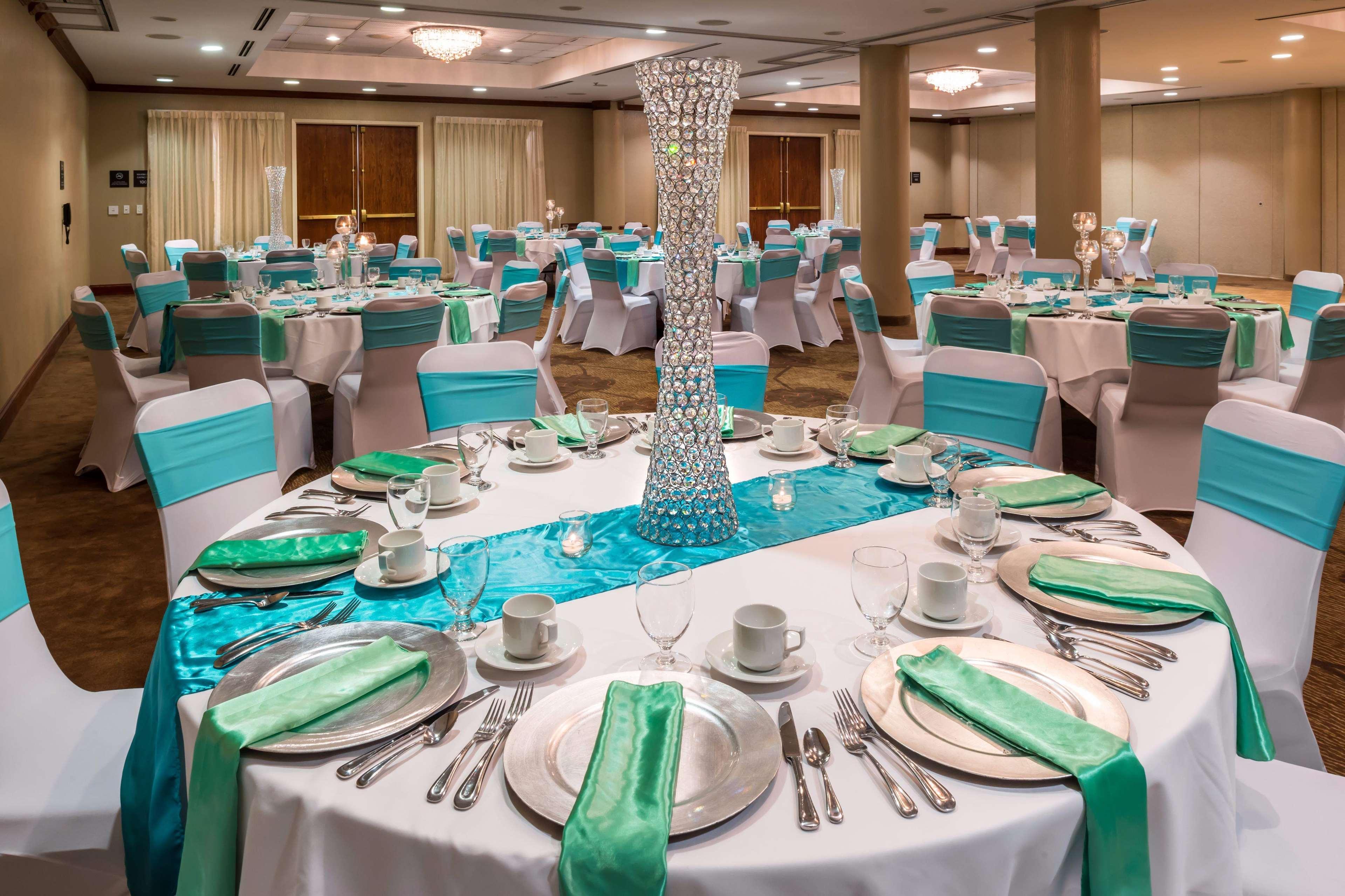 Hilton Garden Inn Detroit Саутфилд Экстерьер фото