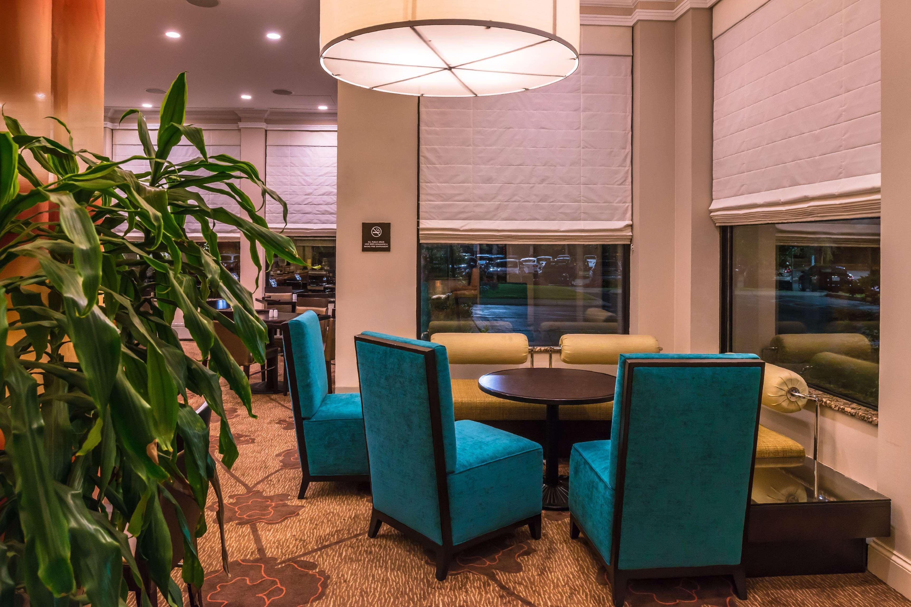 Hilton Garden Inn Detroit Саутфилд Экстерьер фото