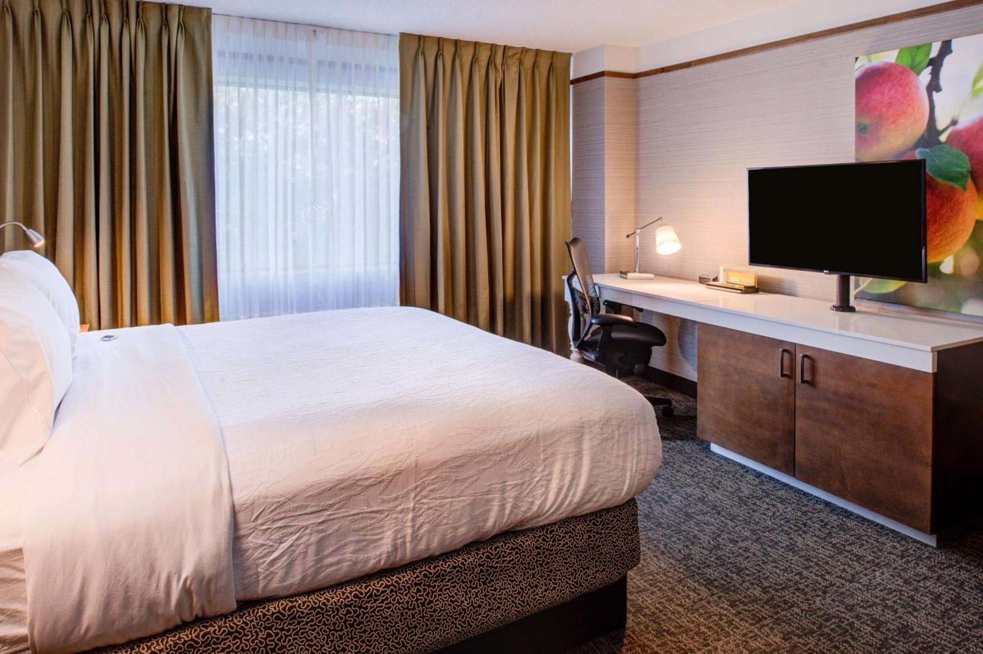 Hilton Garden Inn Detroit Саутфилд Экстерьер фото