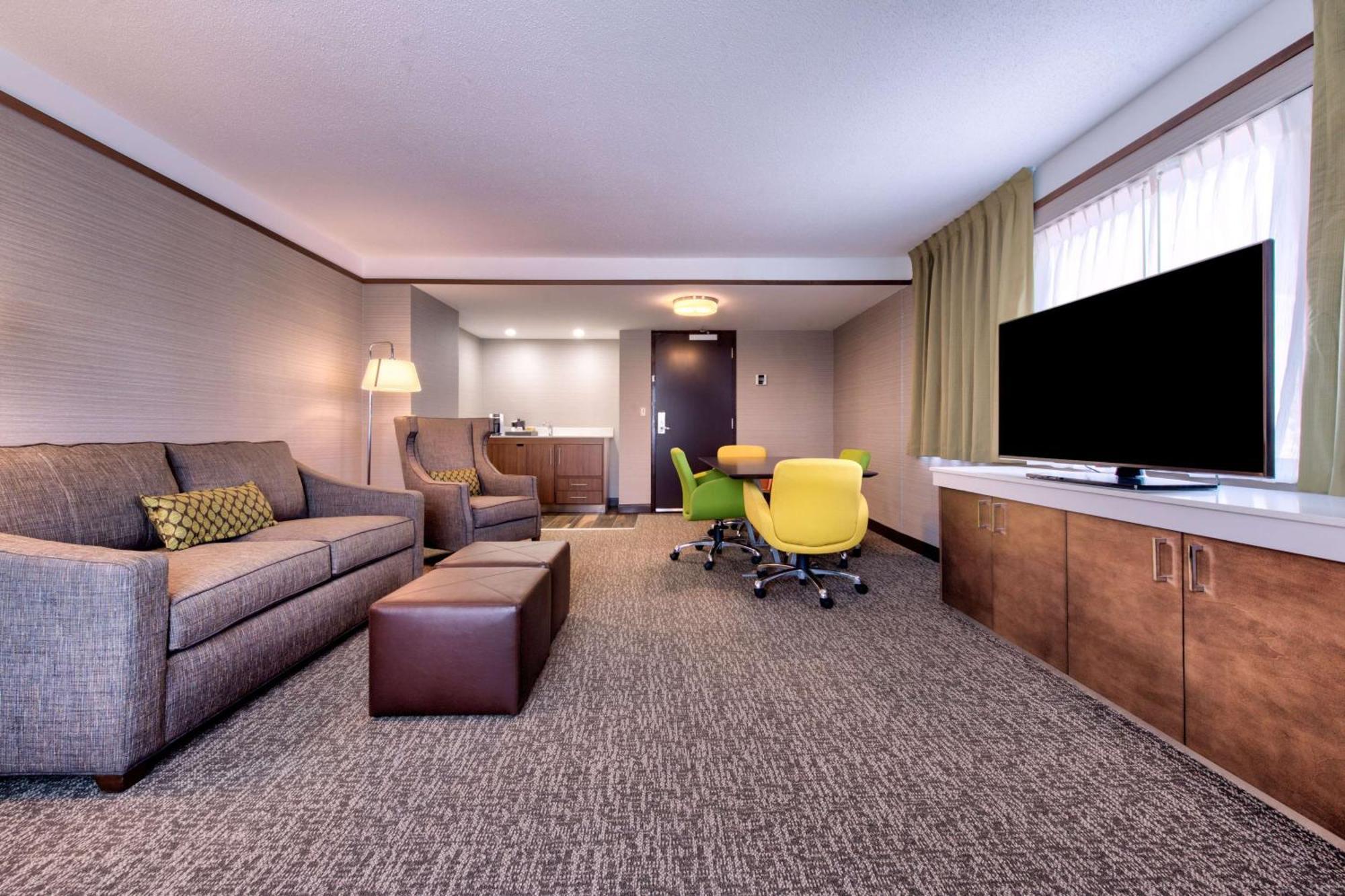 Hilton Garden Inn Detroit Саутфилд Экстерьер фото