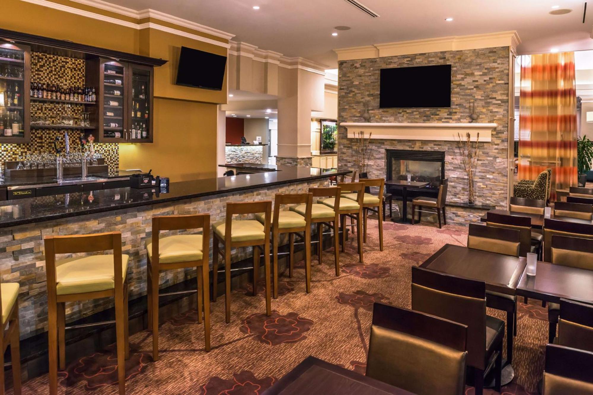 Hilton Garden Inn Detroit Саутфилд Экстерьер фото