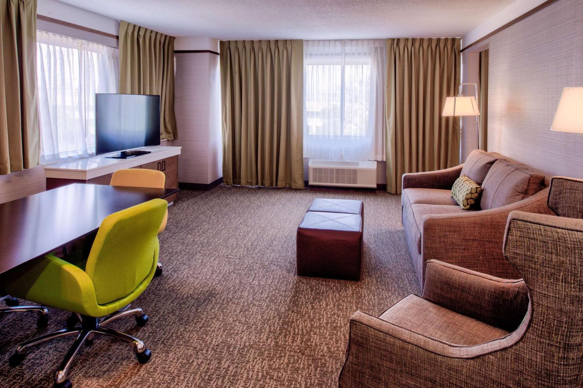 Hilton Garden Inn Detroit Саутфилд Экстерьер фото